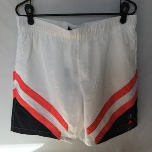 Nike Jordan Retro 6 Nylon Shorts (BV5409-100)